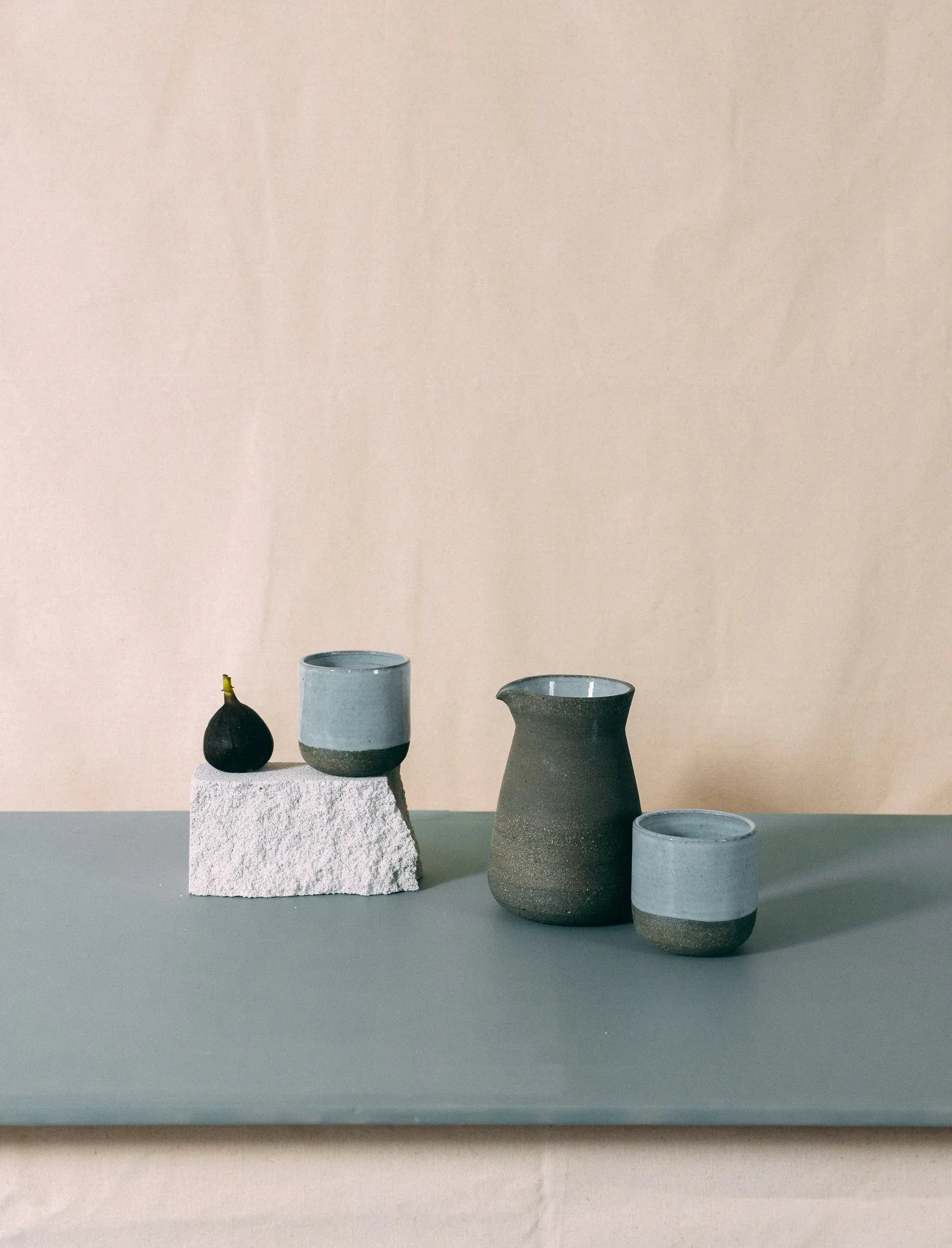 Zestaw ceramiczny do kawy i herbaty w odcieniach szarości Zakwas Studio